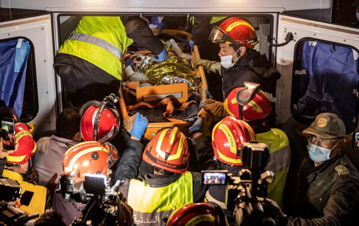 Los equipos de rescate marroquíes encontraron al niño de cinco años muerto en el fondo de un pozo a última hora del 5 de febrero, en un final trágico para una laboriosa operación de cinco días que se ha apoderado de la nación. 