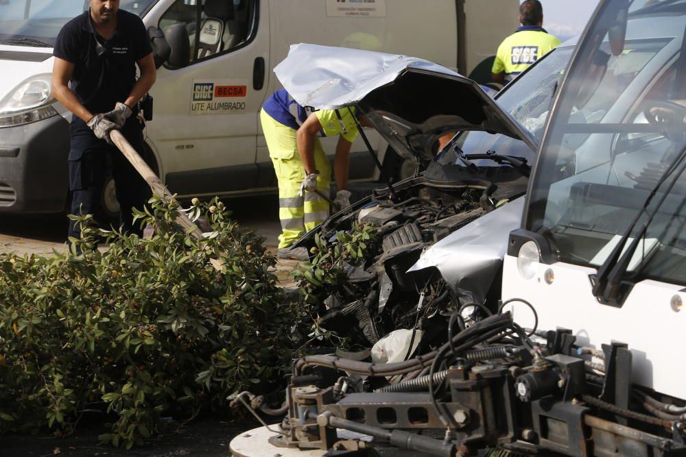 Accidente de tráfico en la avenida de Villajoyosa de Alicante