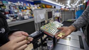 Els experts recomanen tenir aquesta quantitat de diners en efectiu a casa "per a les emergències"