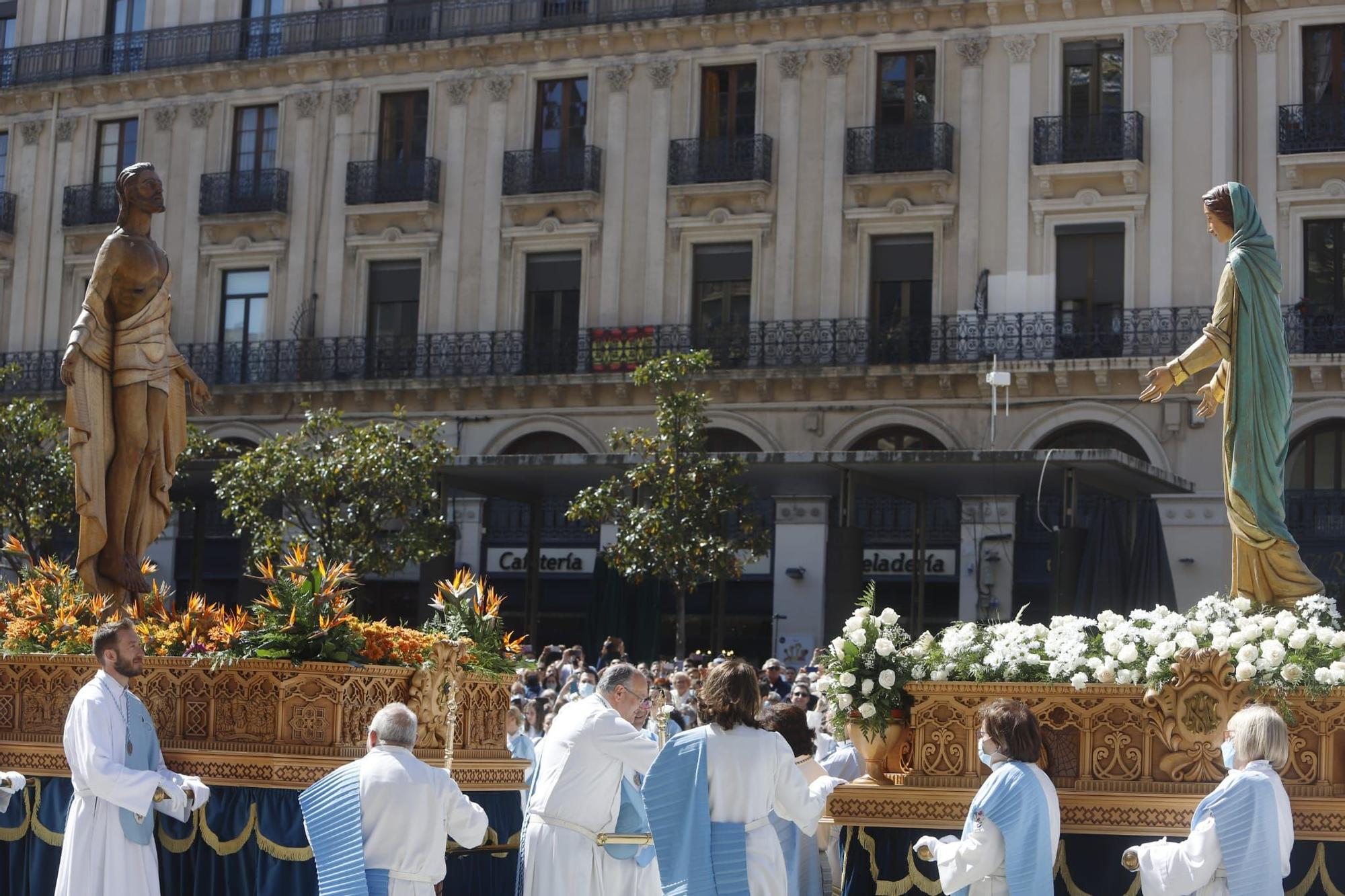 Domingo de Resurrección en Zaragoza: procesión del Encuentro Glorioso, en imágenes