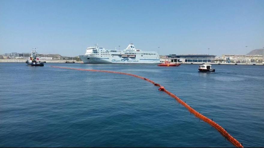 El Puerto de Alicante prueba con éxito el plan antiterrorista y contra la contaminación