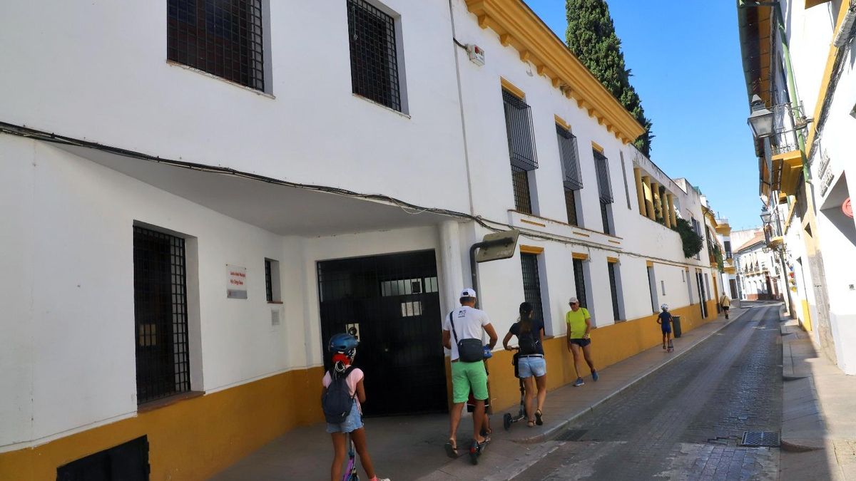 Antigua Escuela de Félix Ortega, que se convertirá en apartamentos.