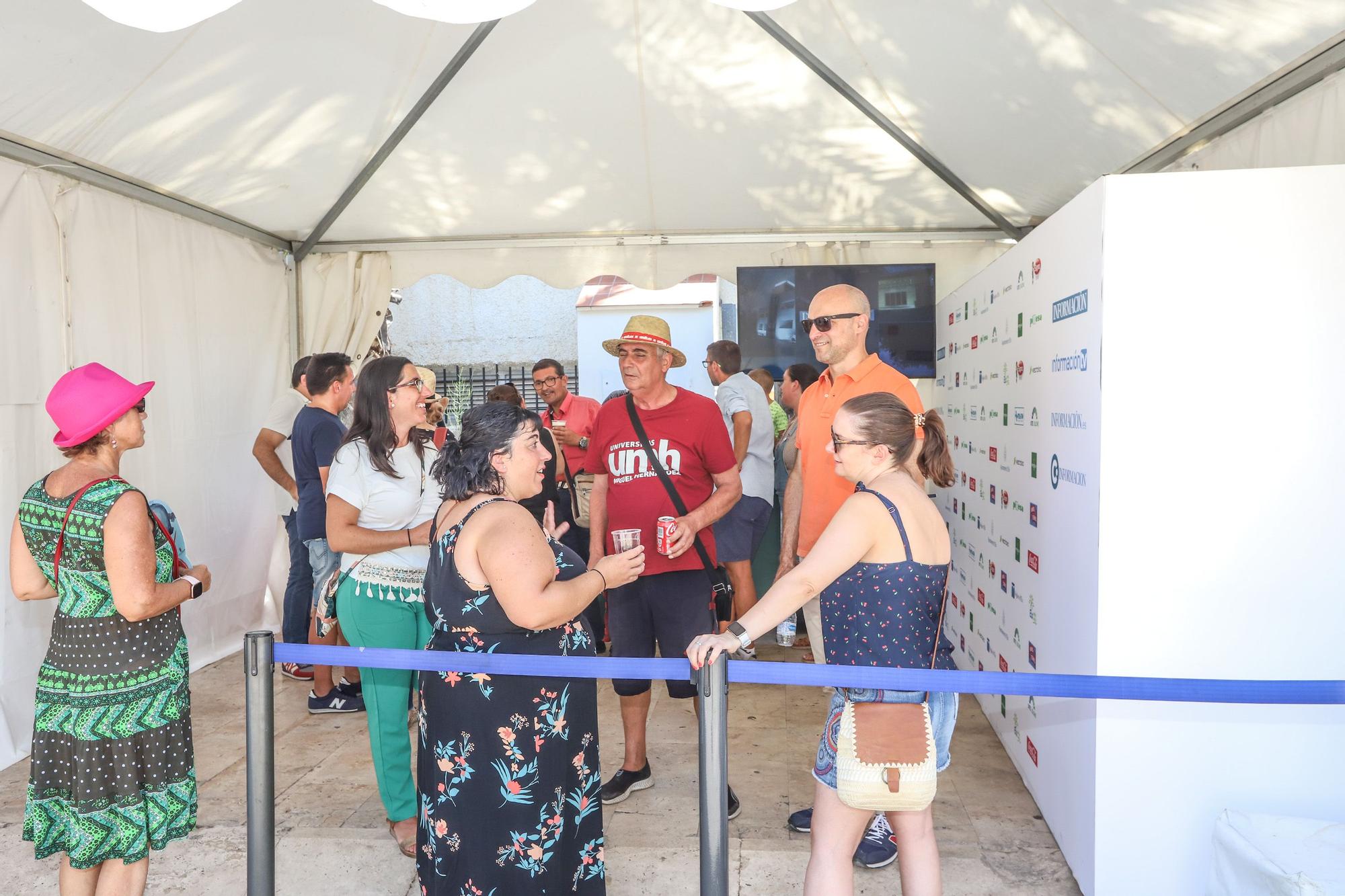 Gran ambiente en el racó de Información TV