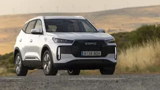 El Ebro S400 llega al mercado desde 23.490 euros para ser un superventas
