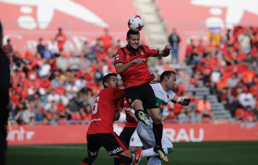 La derrota del Elche ante el Mallorca en imágenes