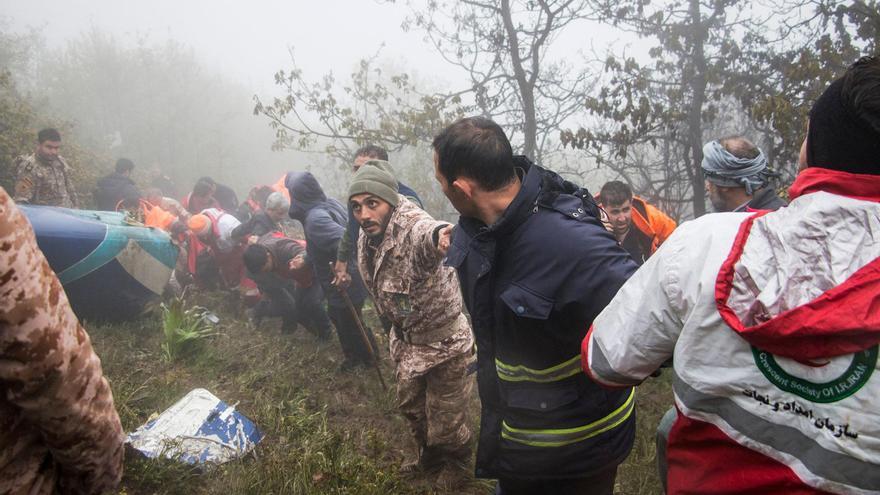 Dan a conocer imágenes del helicóptero destruido en el que viajó el presidente de Irán