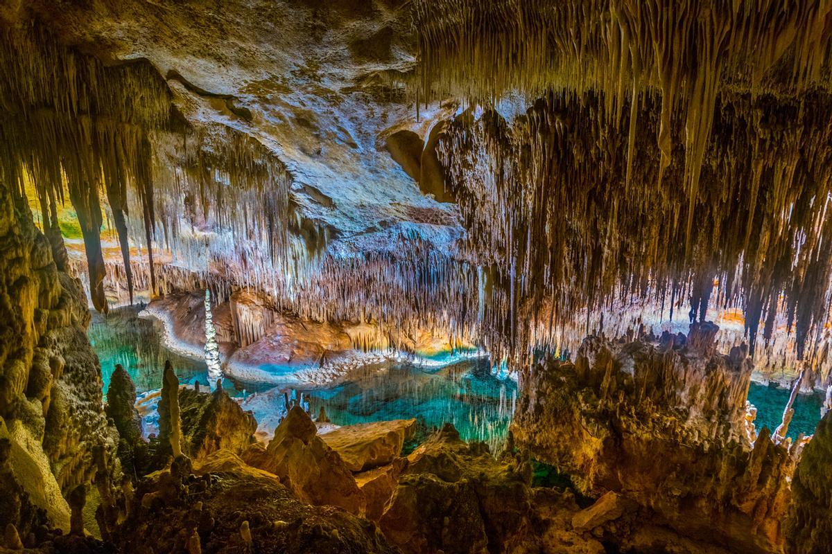 El interior de las cuevas del Drach