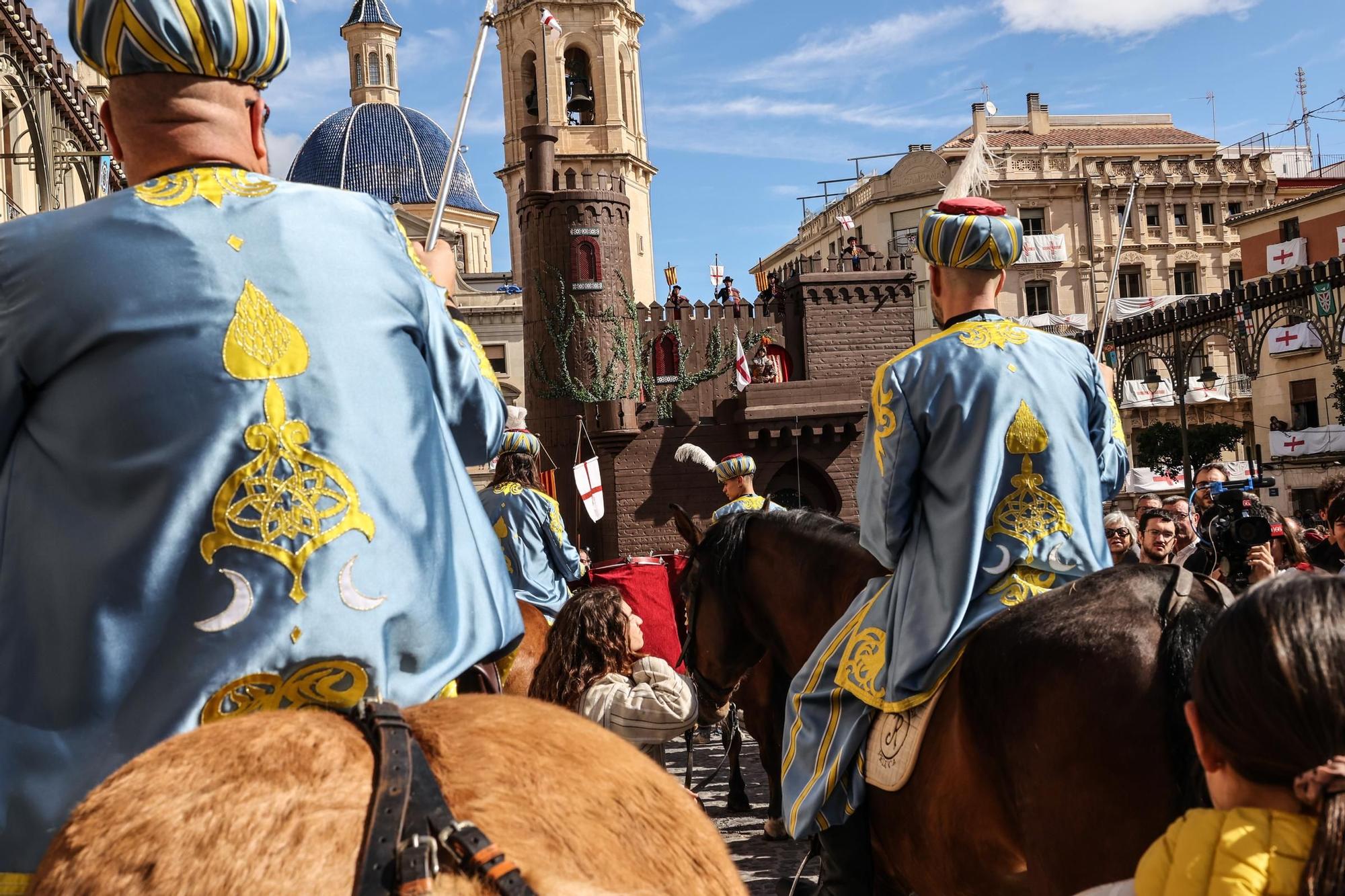 Estalla la batalla en Alcoy