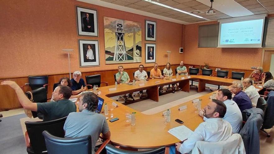 Las Cuencas respaldan la recuperación del castaño fomentando la unión entre propietarios