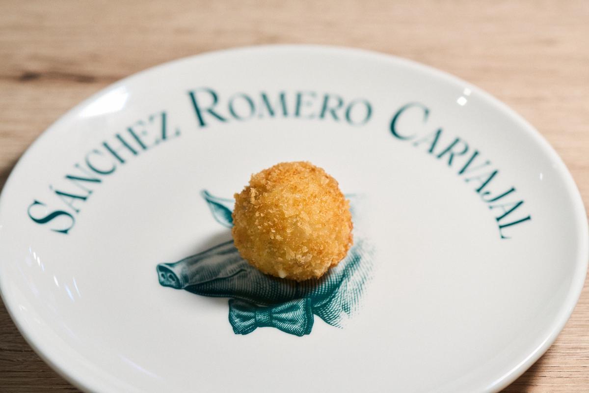 Croqueta de jamón ibérico ganadora del XII Campeonato Nacional 2026 de Madrid Fusión.