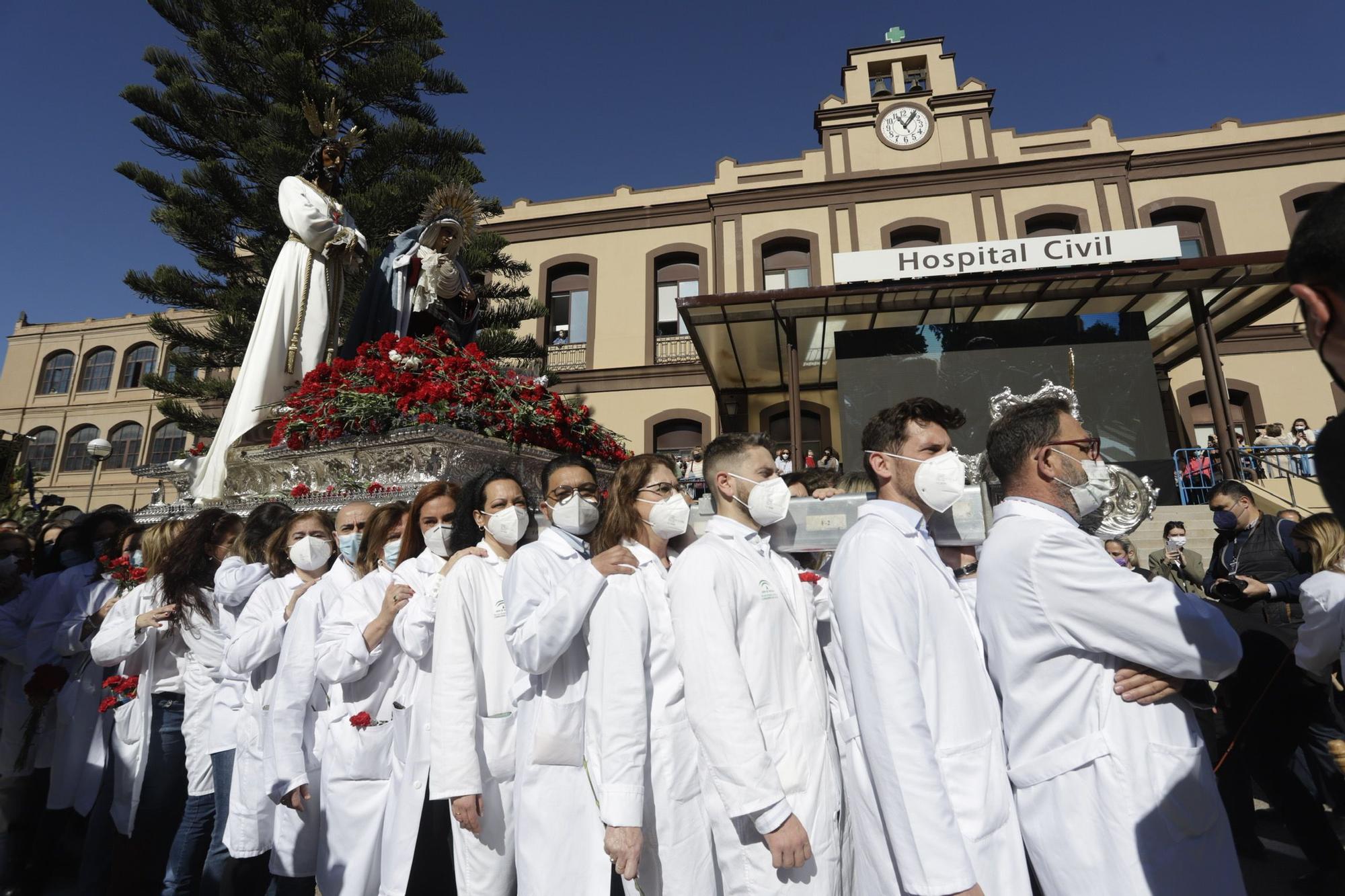 Misa del Alba y traslado de El Cautivo en la Trinidad | Sábado de Pasión de la Semana Santa de 2022