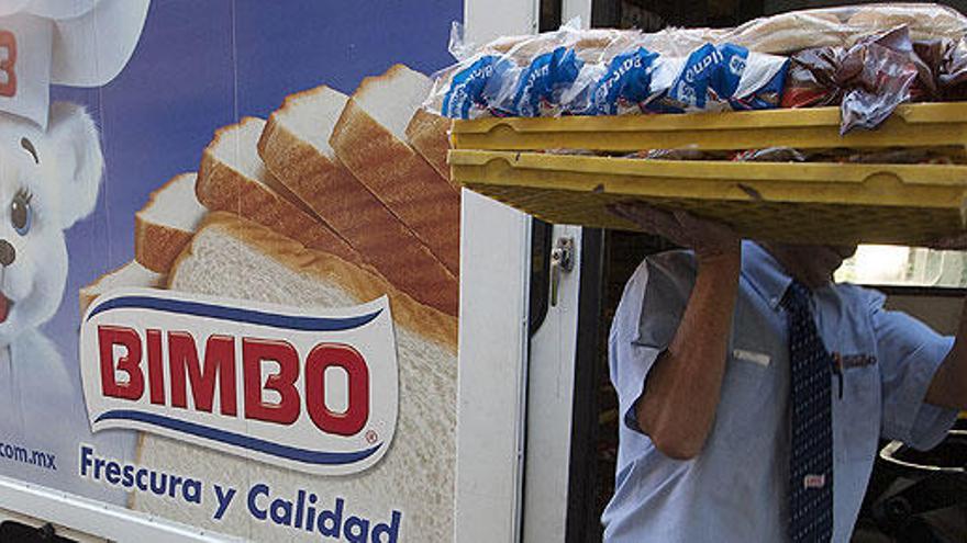 Un repartidor de productos Bimbo.