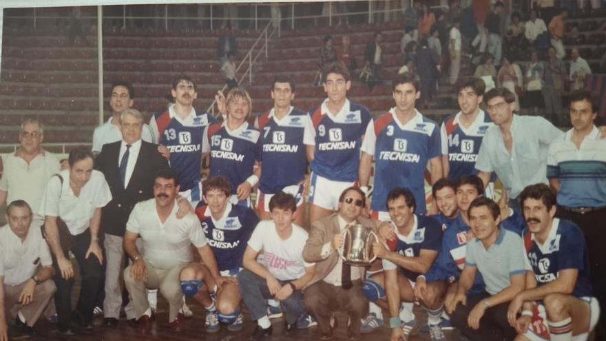 La Federación homenajeará en Alicante al histórico Tecnisán por su título de Copa en 1986