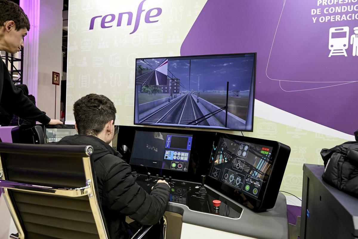 Un simulador de maquinista de Renfe en la pasada edición del Saló de l'Ensenyament 2024