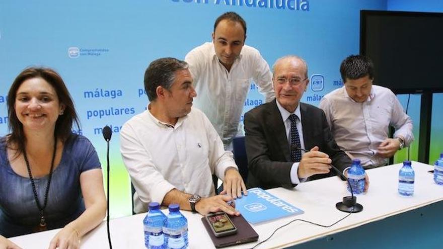 Margarita del Cid, Elías Bendodo, Mario Cortés, Francisco de la Torre y Francisco Oblaré.