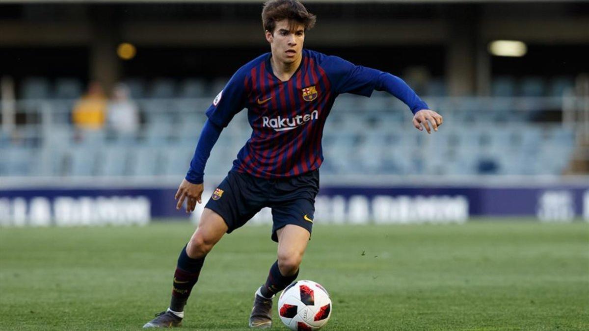 Riqui Puig podría volver al filial en las dos últimas jornadas