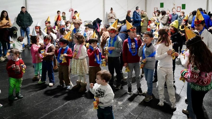 Participantes de la Nochevieja infantil de Salas