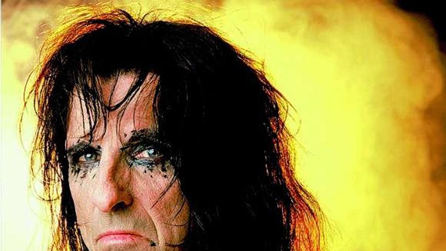 Alice Cooper, en el escenario de su gira &#039;Tour Terror&#039;. / universal