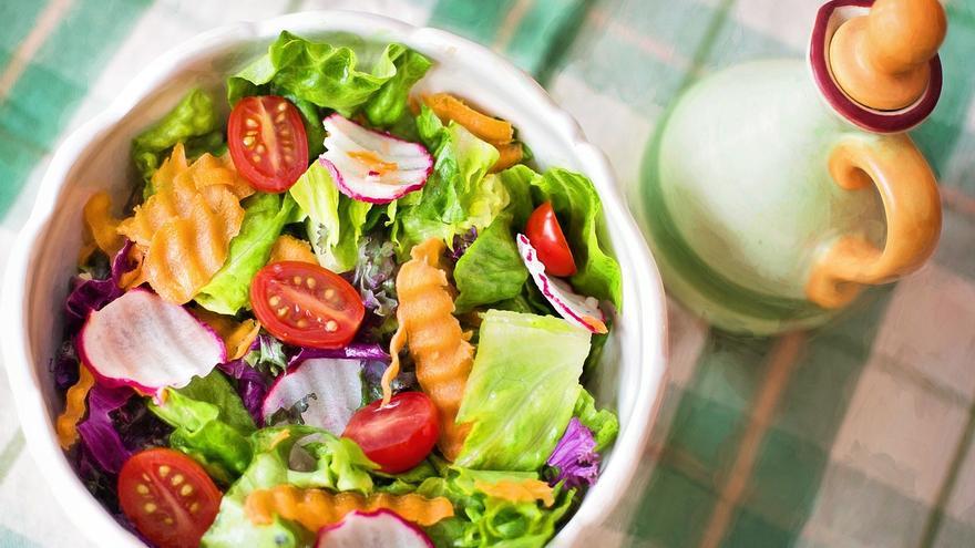 La OCU alerta sobre el peligroso parásito que aparece en las bolsas de ensaladas ‘ya lavadas’