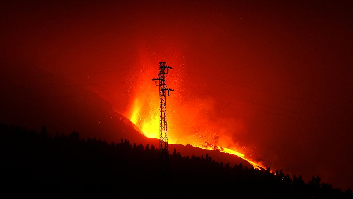 Así devoran las llamas las casas de Tajuya