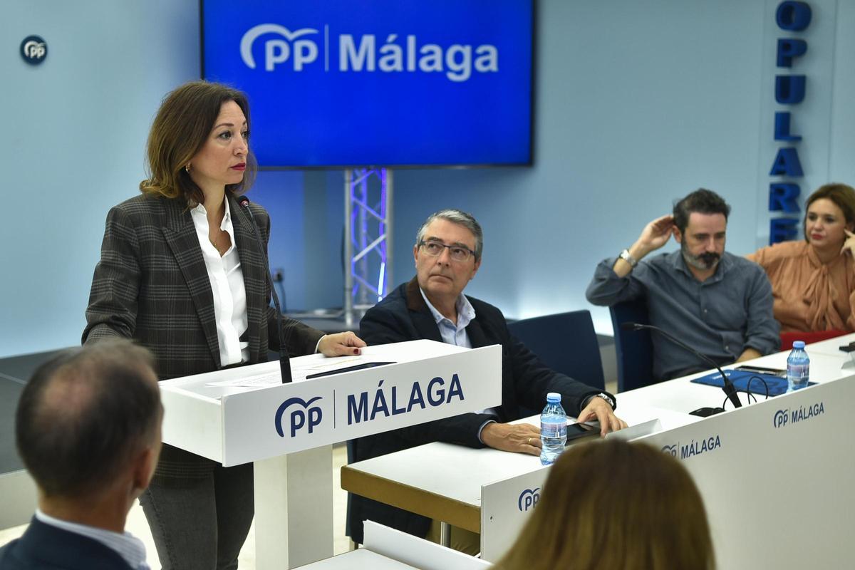 Patricia Navarro, en la reunión con alcaldes del PP.