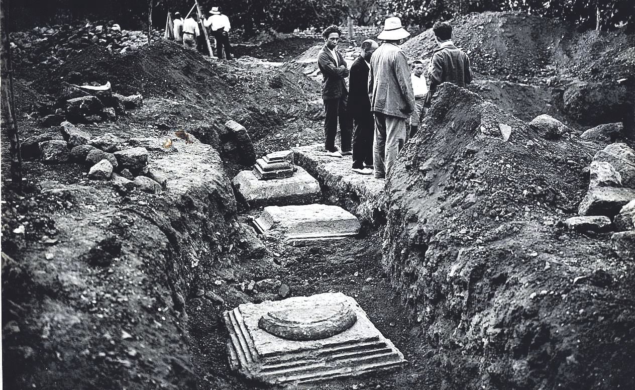 Imagen de las excavaciones en Can Reinés, 1923.