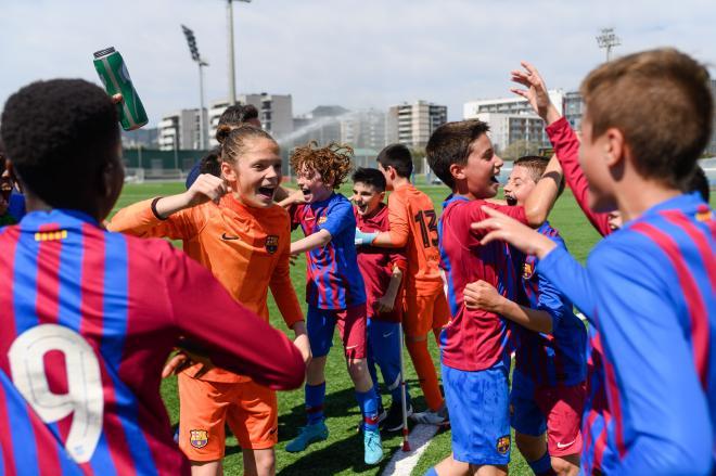 El Alevín D del Barça ha ganado su liga regular