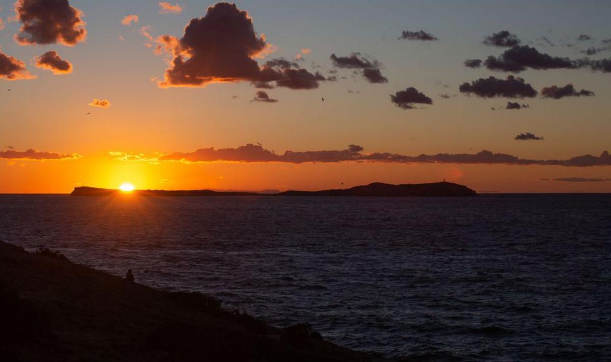 Puesta de sol desde el Hostal La Torre. | DI