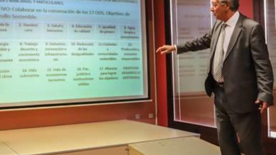 Un candidato a rector de la UMH propone crear una fundación y situar a Orihuela en el mapa universitario