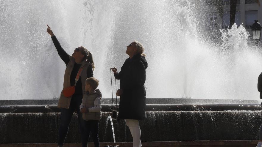 Valencia tendrá antes de acabar el año un plan de turismo &quot;sostenible, descentralizado y de más poder adquisitivo&quot;