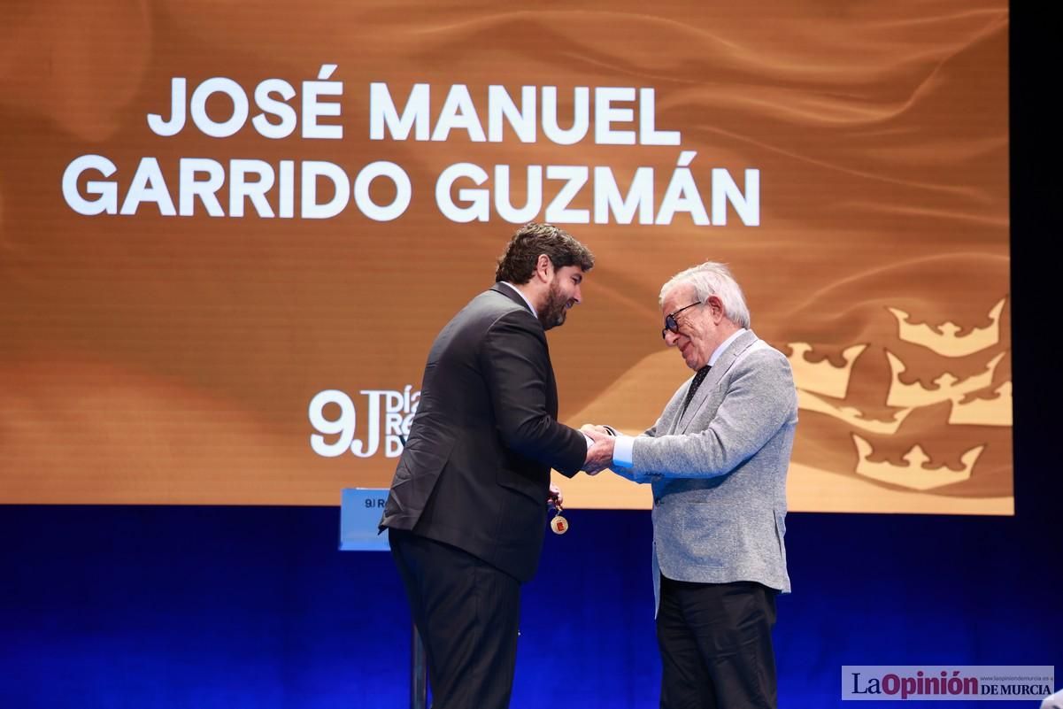 Así ha sido el acto institucional del Día de la Región de Murcia en el Teatro Romea