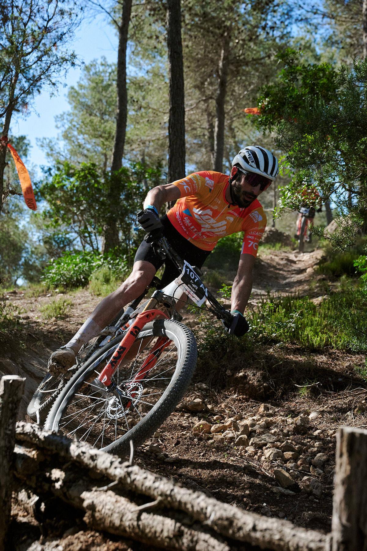 Las imágenes de la Vuelta a Ibiza MTB Siroko by Shimano