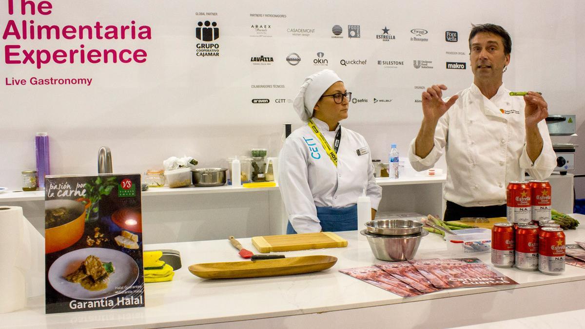 El chef David Olivé, durante su clase sobre producto halal en Alimentaria