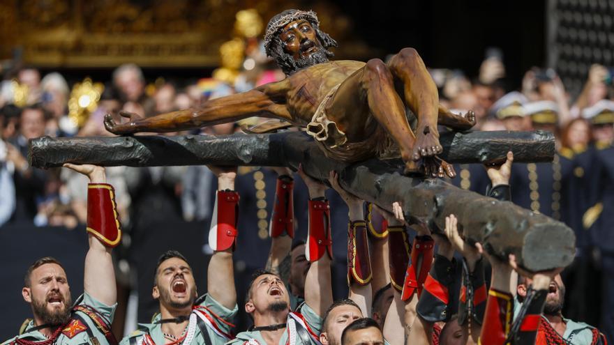 Un momento de la procesión del Cristo de la Buena Muerte, en Málaga.