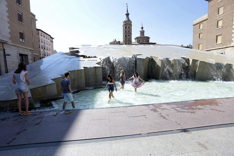 Las mejores imágenes de la ola de calor en Zaragoza