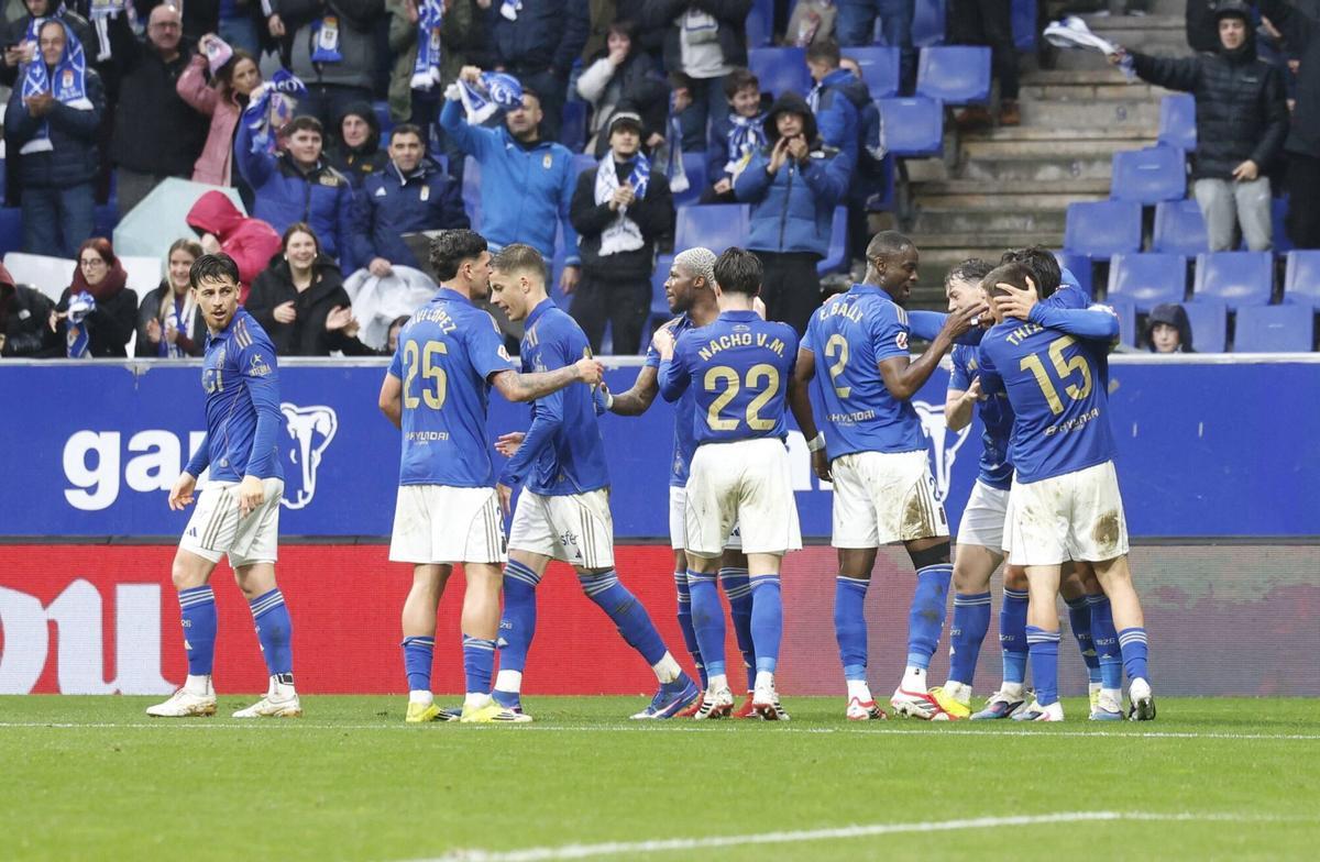 EN IMÁGENES: Así ha sido el duelo entre el Real Oviedo y el Valencia en el Tartiere