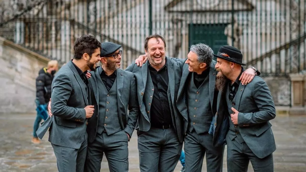Alfredo Dourado, de A Roda: "O máis bonito é ver como o público canta as nosas cancións"