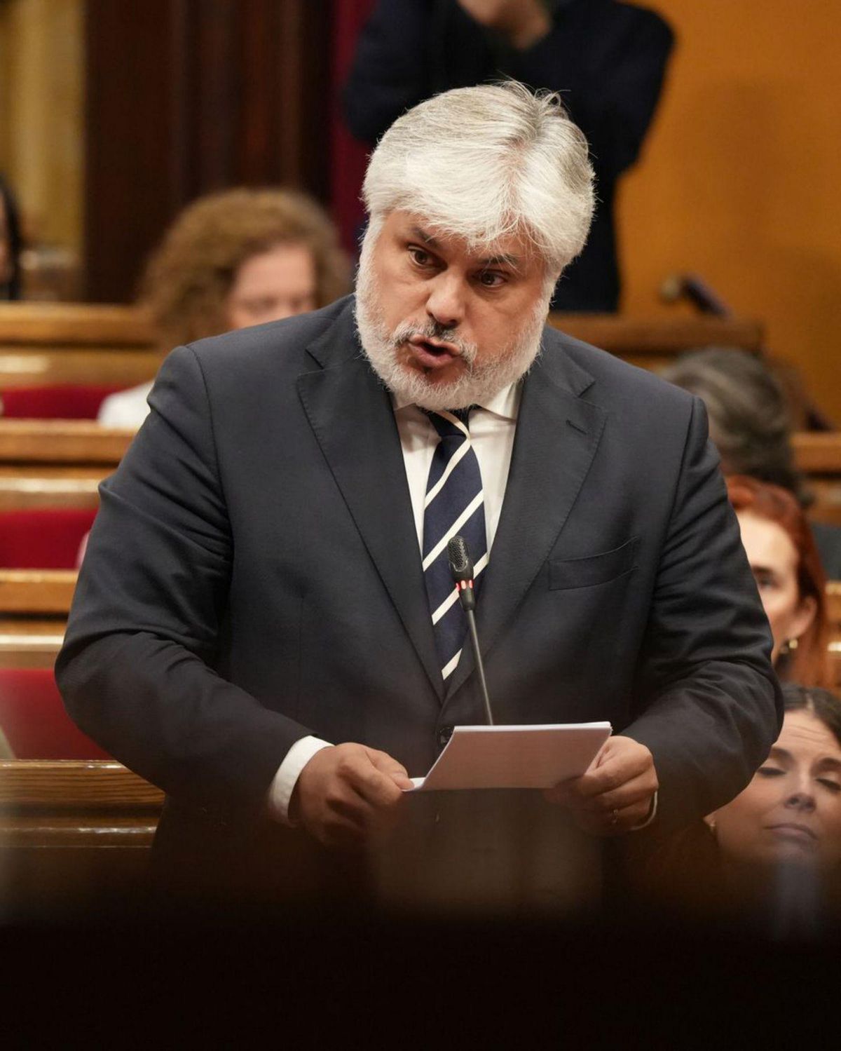 El Parlament avala els veïns a demanar desnonaments per ocupacions El Parlament avala els veïns a demanar desnonaments per ocupacions