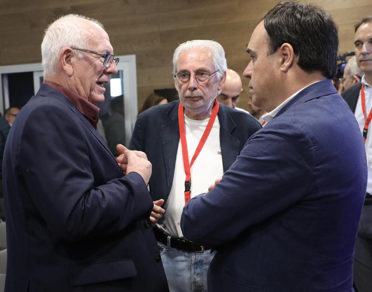 Ciscar y Almenar dialogan con Llorca en la sede de València Sud.