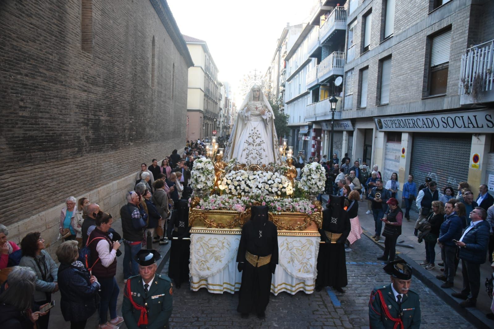 En imágenes | Procesiones del Jueves Santo en Zaragoza