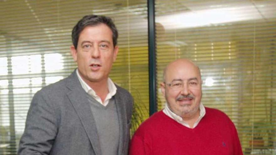 Besteiro, izquierda, con Roberto García, de Unións Agrarias.
