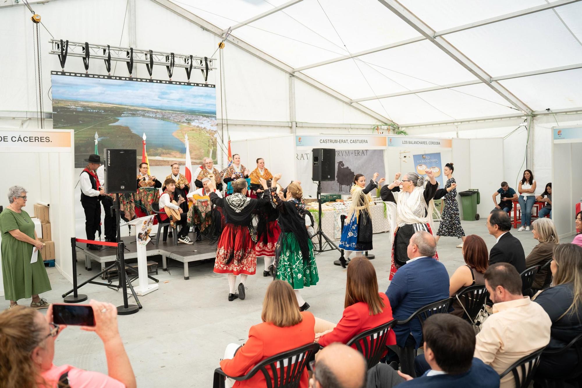 Así ha sido el acto inaugural de la Feria del Queso de Casar de Cáceres