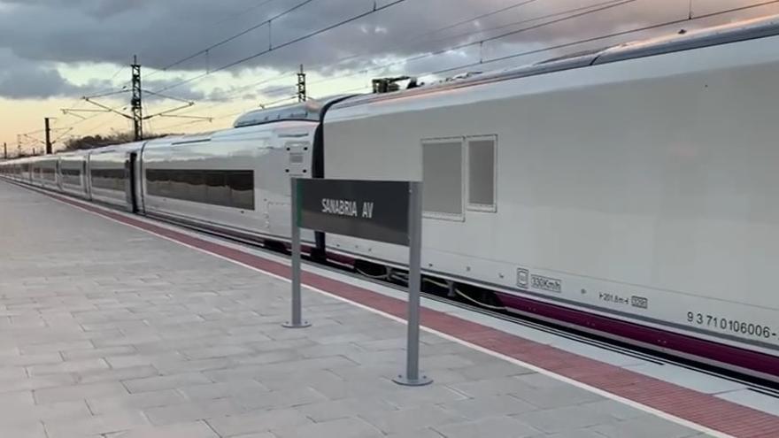 VÍDEO | Así luce el tren Avril en la estación de alta velocidad de Sanabria