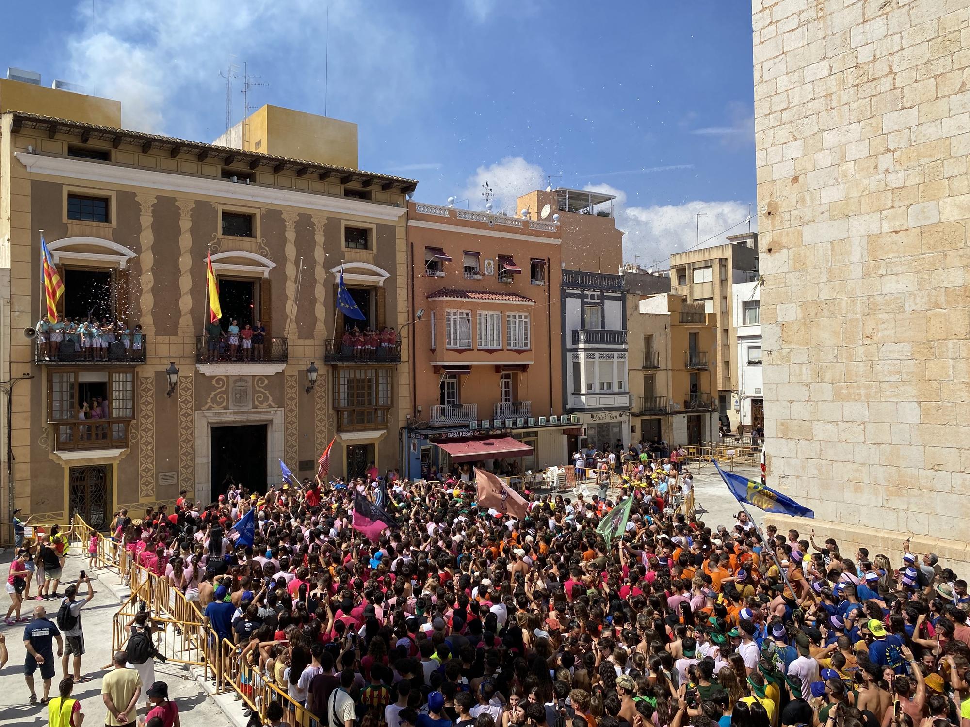 Las mejores imágenes de la multitudinaria Crida de Benicarló