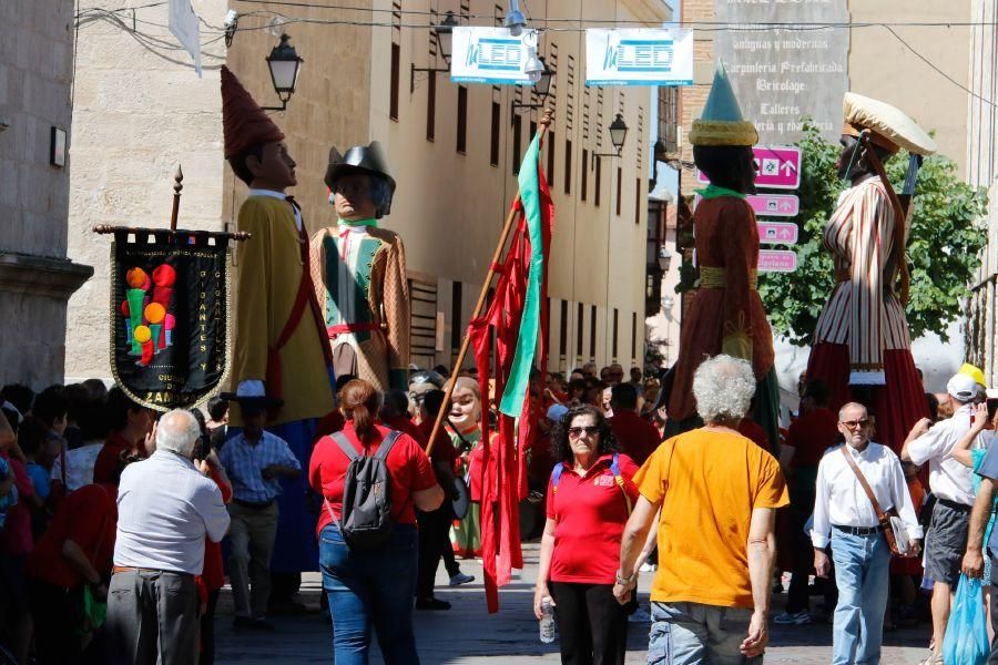 Pasacalles de la A. C. Tradición y Música Popular