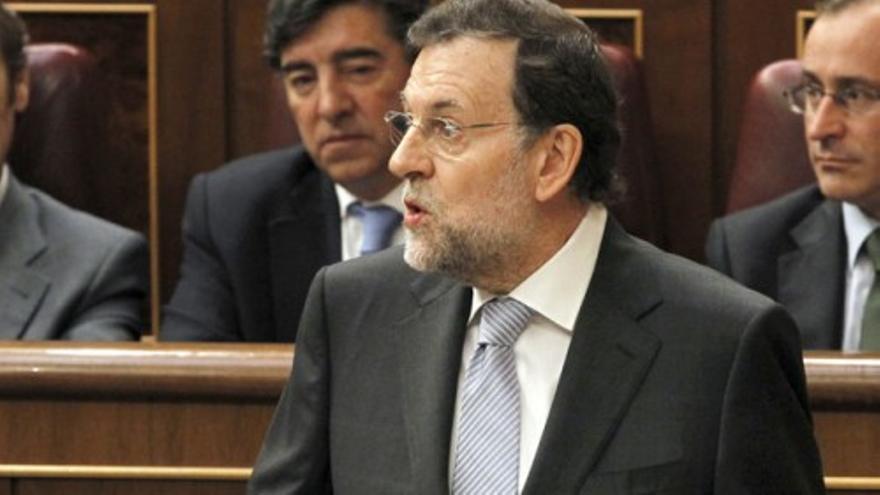 Rajoy arremete contra Rubalcaba por no apoyar la Ley Orgánica de Estabilidad