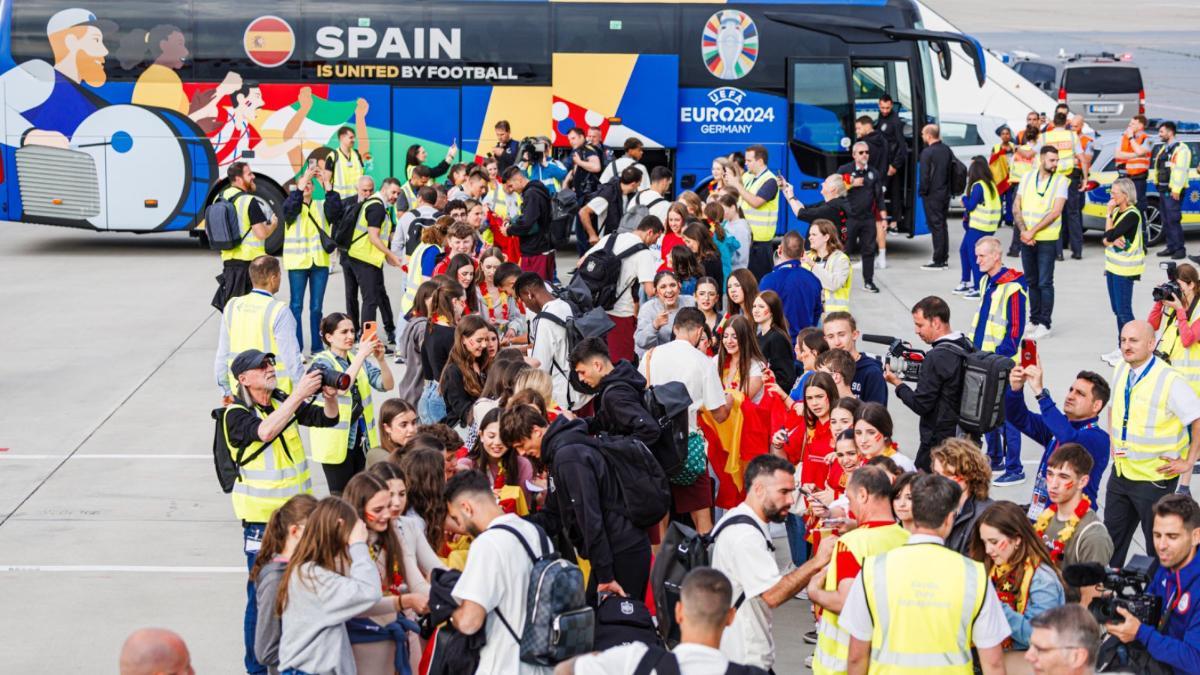 Fans’ Embassy Spain, el 'acompañante' de los aficionados españoles en la Eurocopa