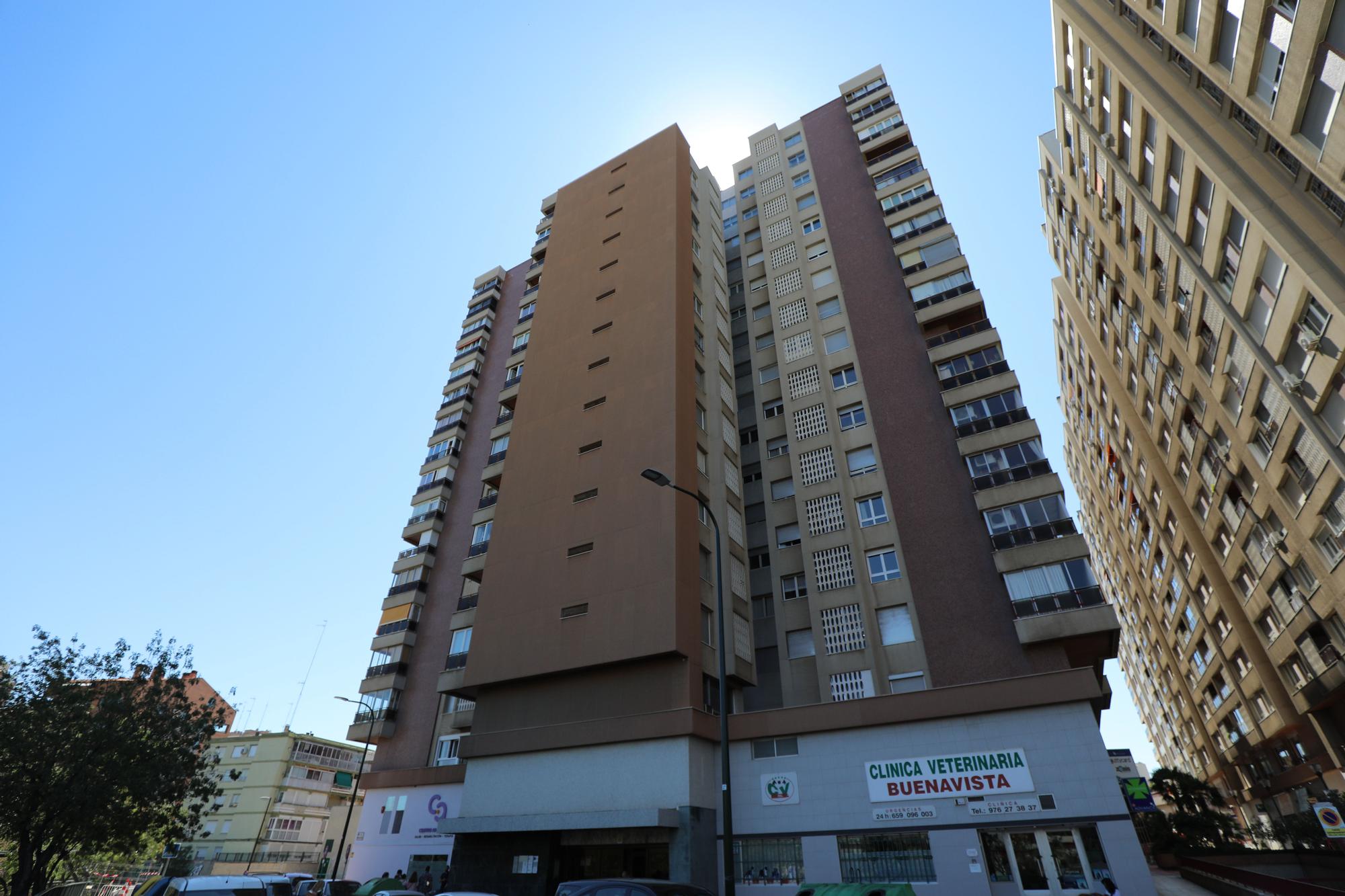 Edificio Cuarzo - calle Marina Española.jpg
