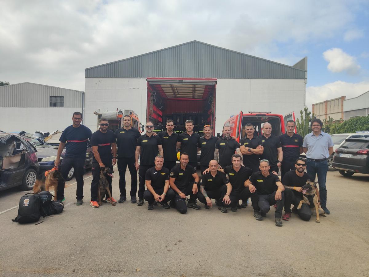 Grupo de voluntarios del Consocio Provincial de Bomberos de Valencia.