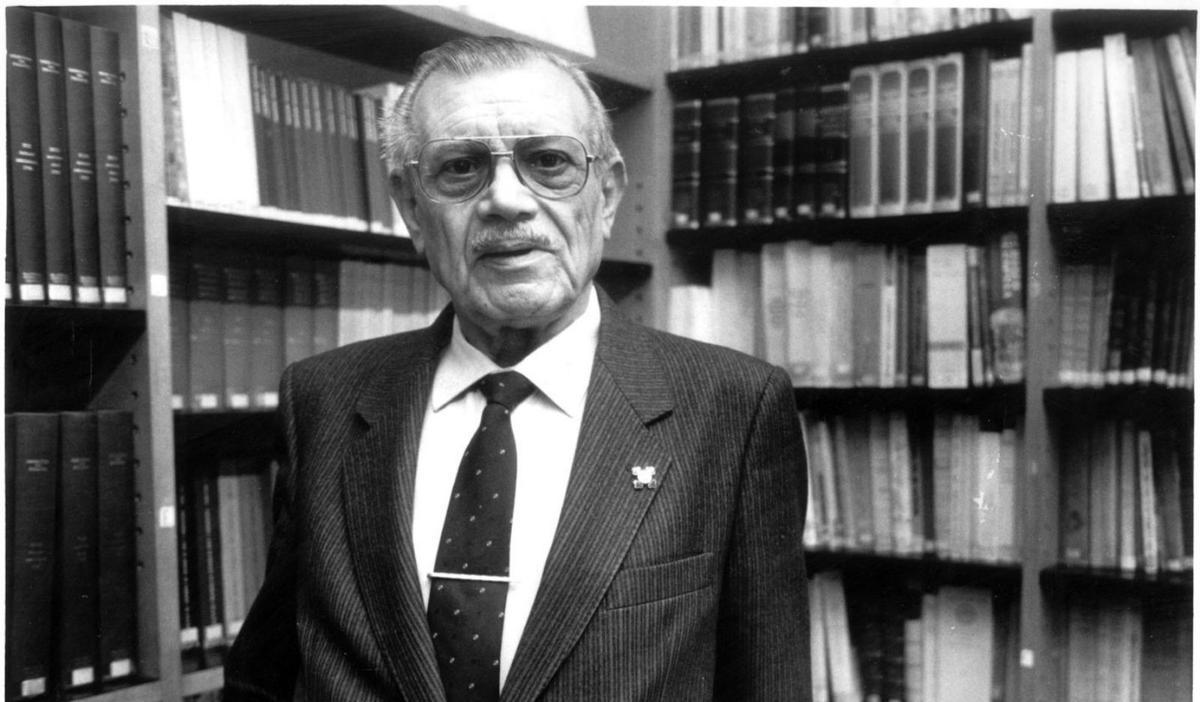 José Miguel Caso González (1928-1995), en su etapa como rector universitario.